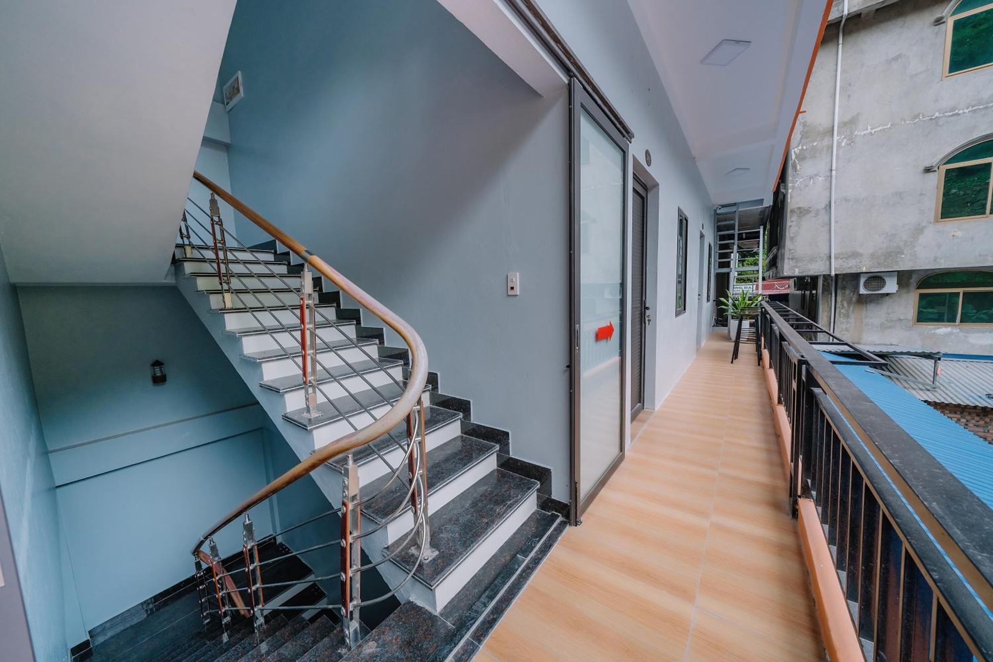 Napoli Hostel Chan Chau Екстер'єр фото