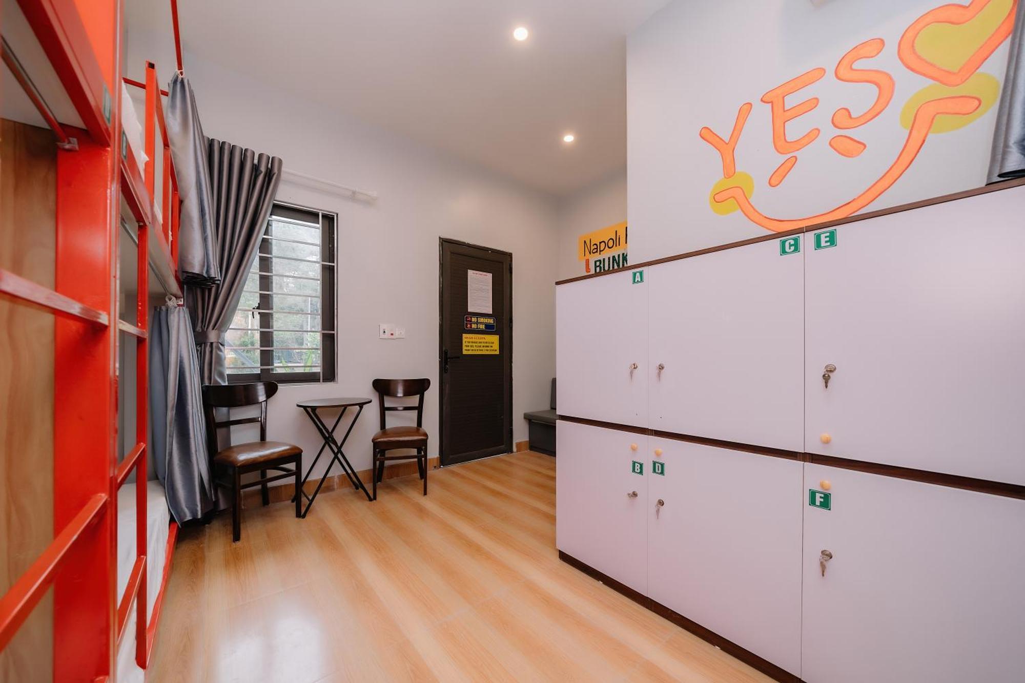 Napoli Hostel Chan Chau Екстер'єр фото