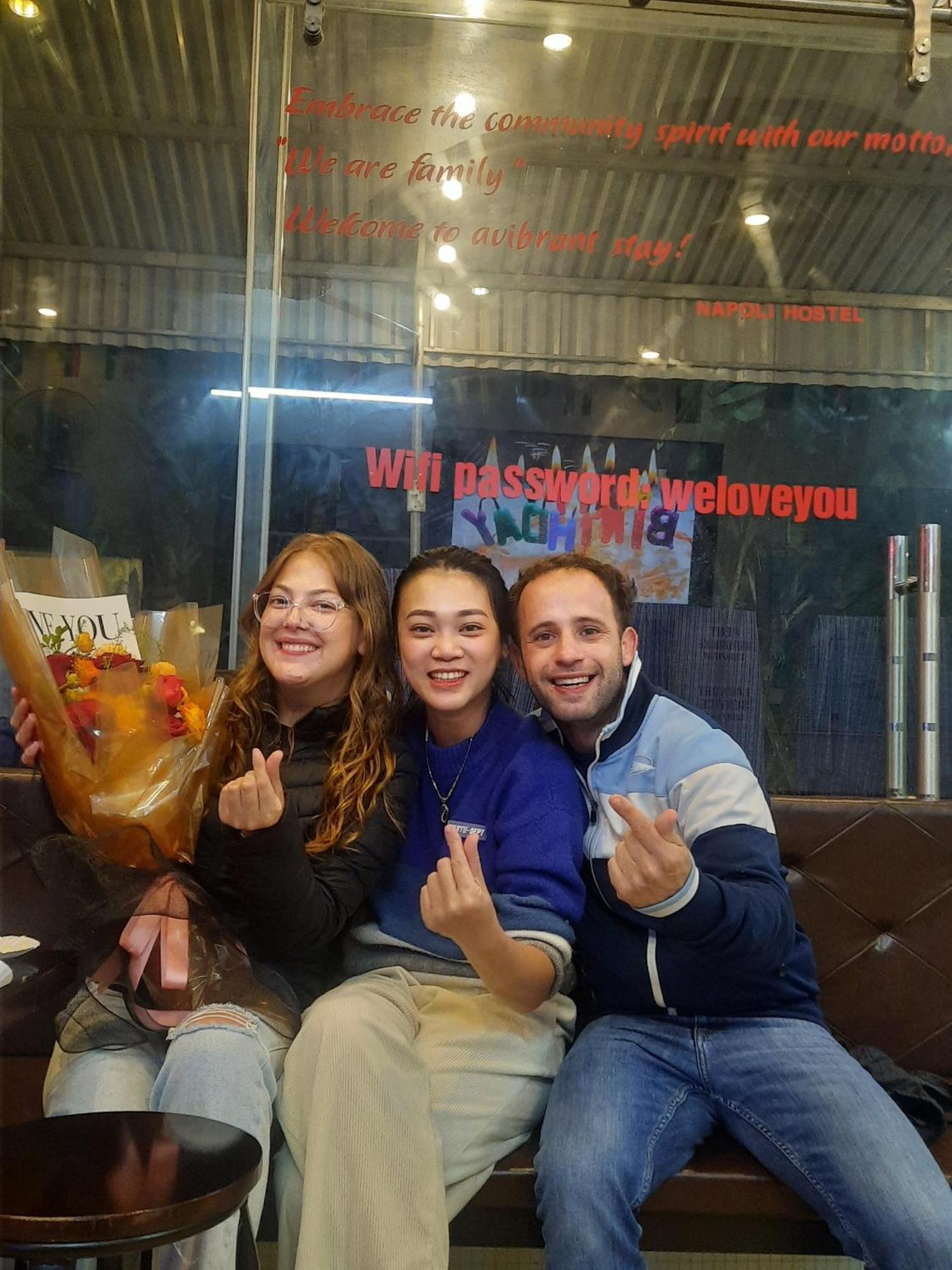 Napoli Hostel Chan Chau Екстер'єр фото