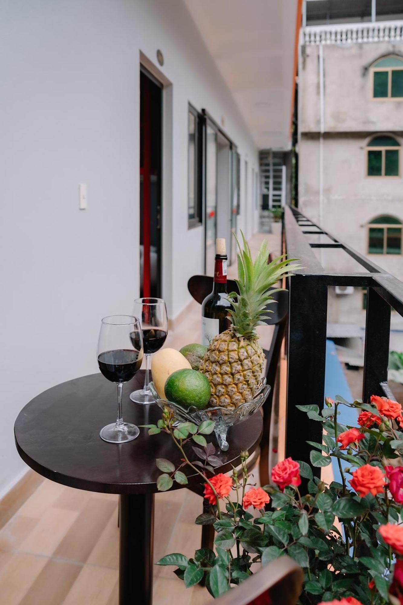 Napoli Hostel Chan Chau Екстер'єр фото