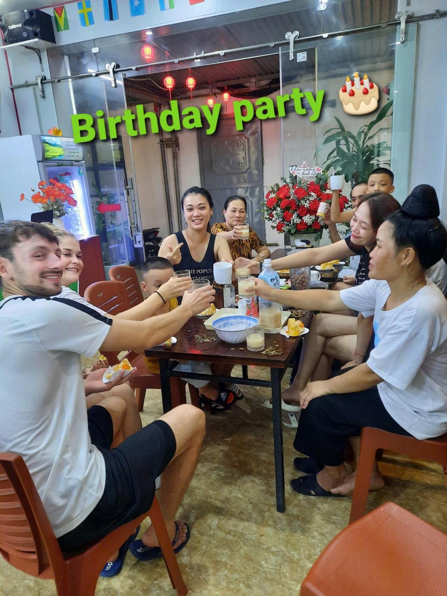 Napoli Hostel Chan Chau Екстер'єр фото